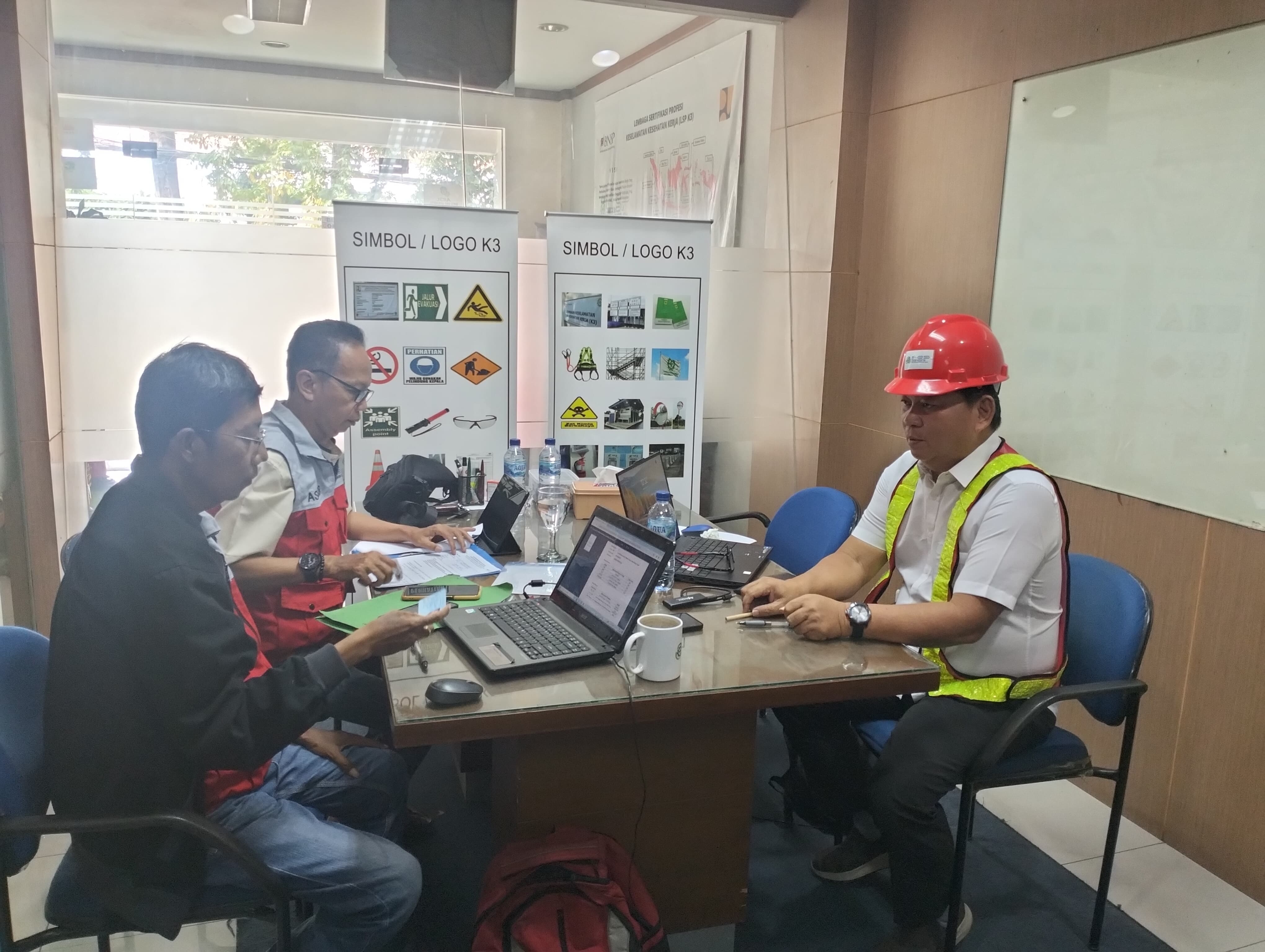 PT. Insani Citra Talenta Laksanakan Uji Kompetensi Sertifikasi Ahli Muda K3 Konstruksi bersama Pemerintah Provinsi Papua Tengah